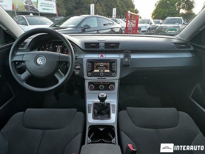 Volkswagen Passat 42 volkswagen Passat 2010
