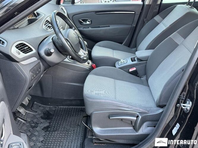 Renault Grand Scenic 33 renault Grand Scenic 2014