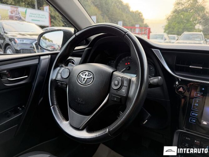 Toyota Auris 39 toyota Auris 2015