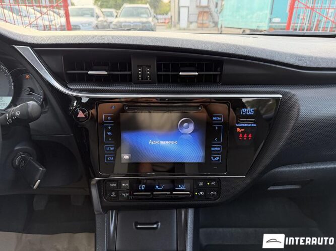 Toyota Auris 42 toyota Auris 2015