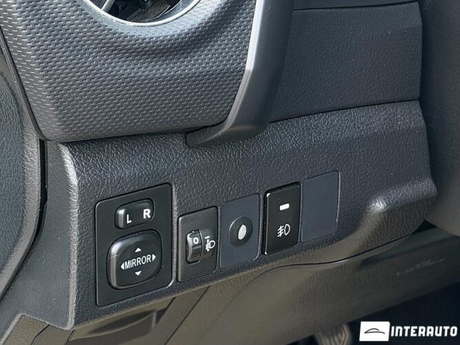 Toyota Auris 44 toyota Auris 2015