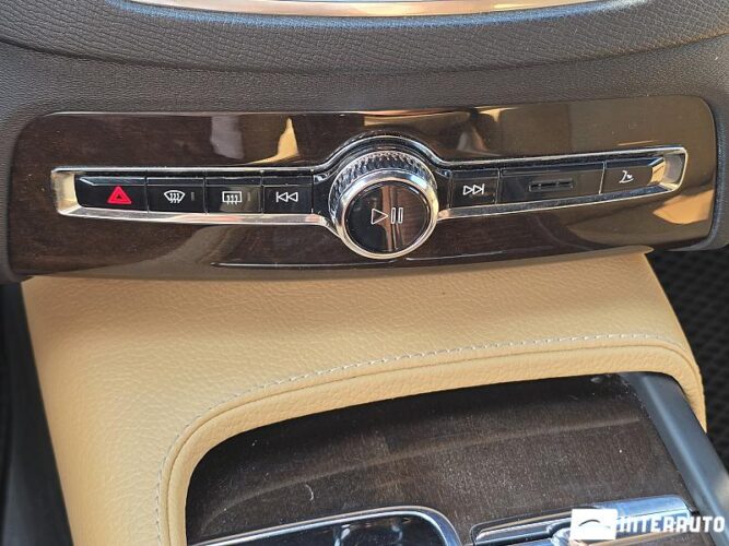 Volvo XC 90 43 volvo XC 90 2015
