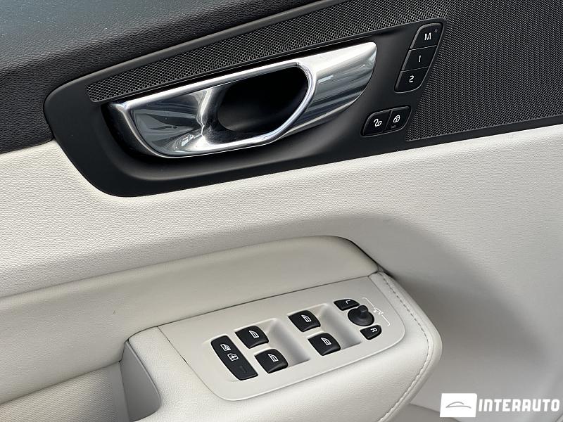 volvo XC 60 2020