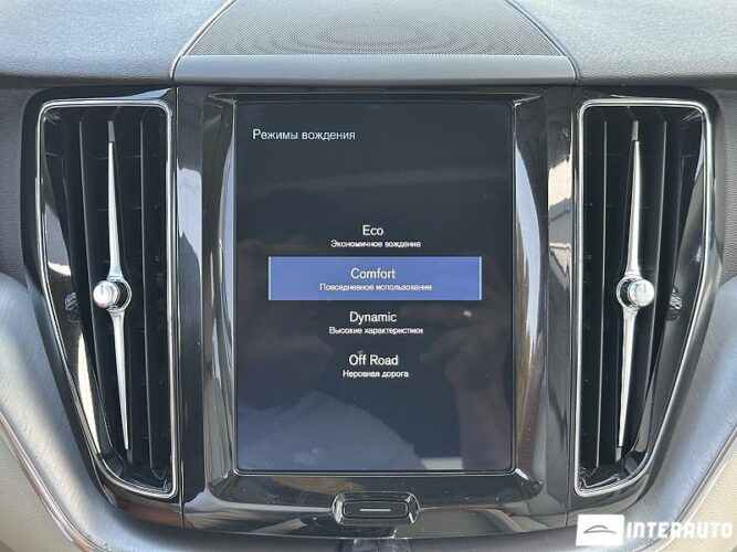 volvo XC 60 2020