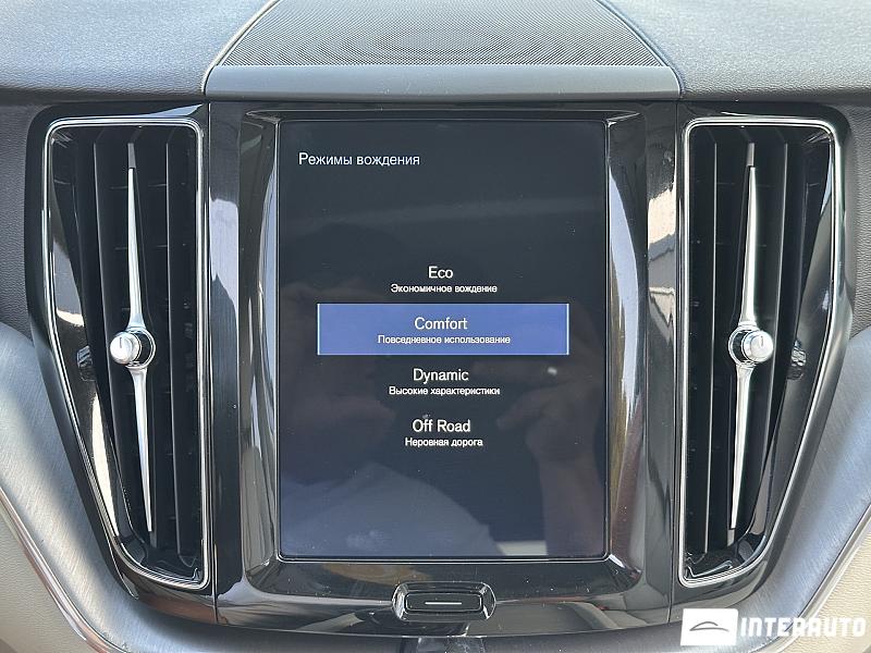 volvo XC 60 2020