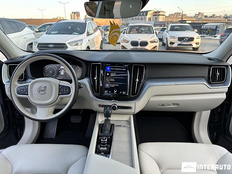 volvo XC 60 2020