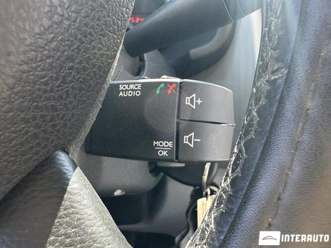 Dacia Logan MCV 44 dacia Logan MCV 2014