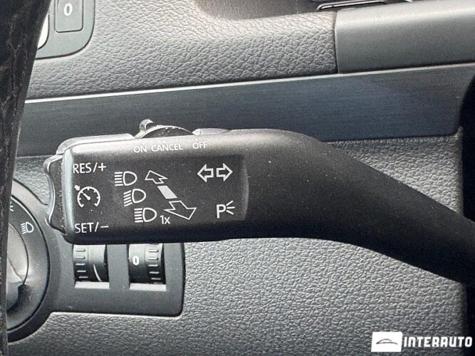 Volkswagen Touran 38 volkswagen Touran 2011