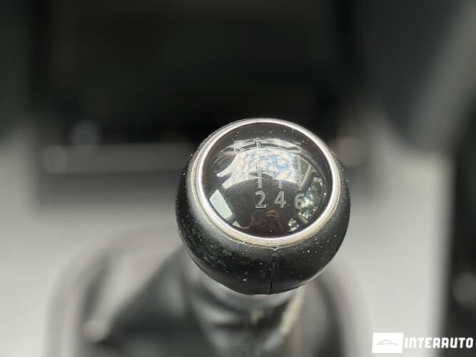 Volkswagen Touran 44 volkswagen Touran 2011