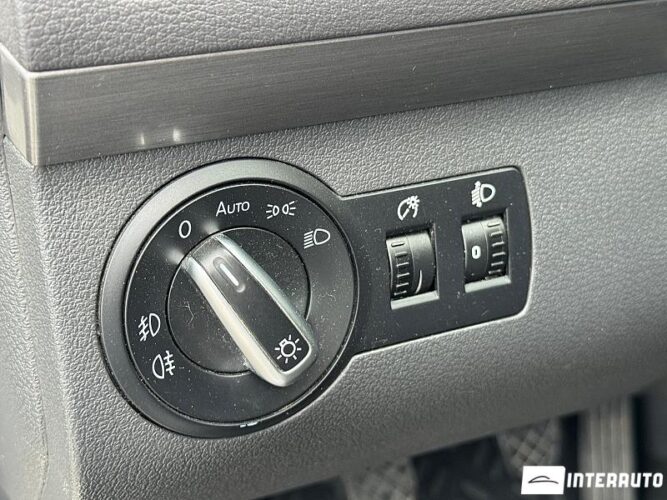 Volkswagen Touran 37 volkswagen Touran 2011