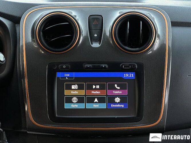 Dacia Sandero Stepway 38 dacia Sandero Stepway 2017