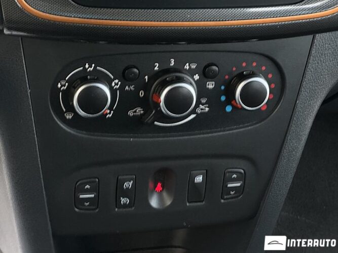 Dacia Sandero Stepway 40 dacia Sandero Stepway 2017