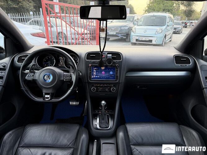 volkswagen Golf R 2010