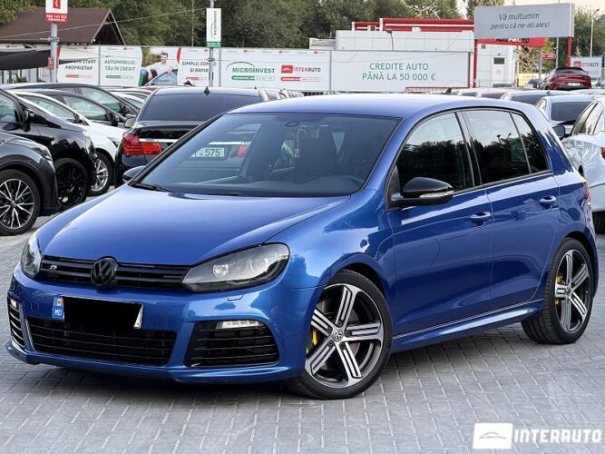 Volkswagen Golf R 2010 doar la InterAuto