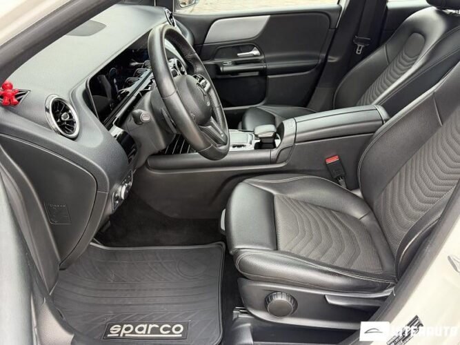 mercedes B 200 2019