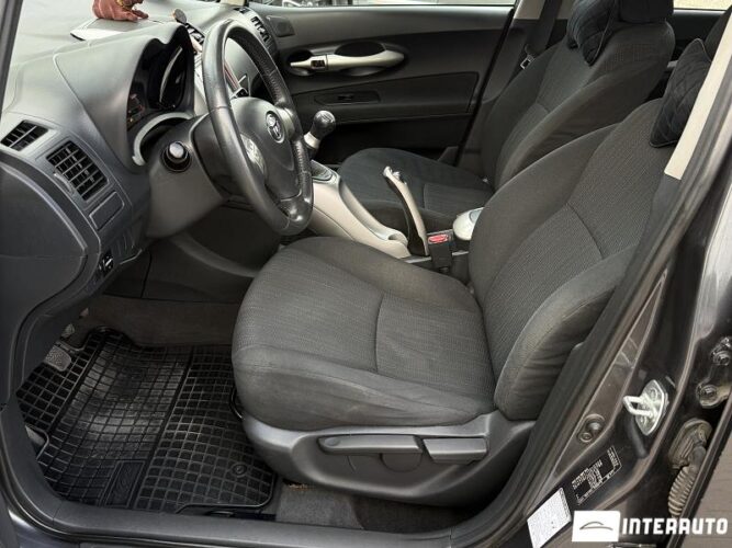 Toyota Auris 33 toyota Auris 2008