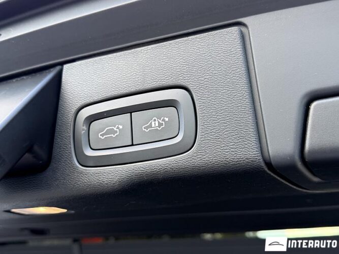 volvo XC 60 2020