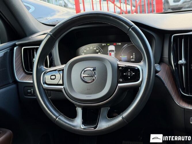 volvo XC 60 2020