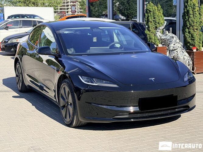Tesla Model 3 33 tesla Model 3 2023