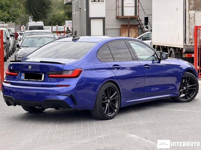BMW 330 37 bmw 330 2018