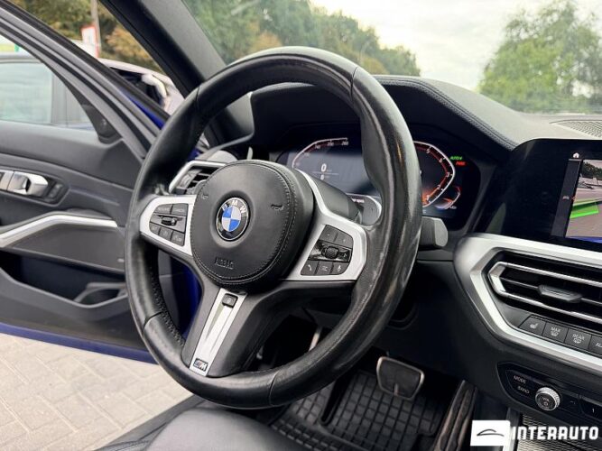 BMW 330 41 bmw 330 2018