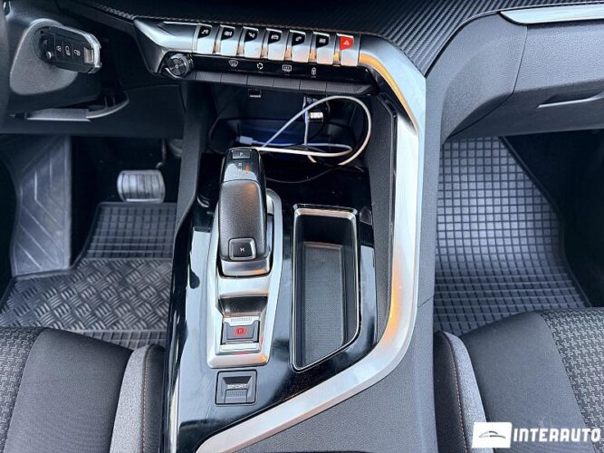 peugeot 3008 2019