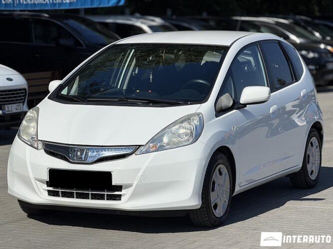 Honda Jazz 2012 doar la InterAuto