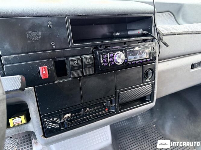 Volkswagen Caravelle 28 volkswagen Caravelle 1991