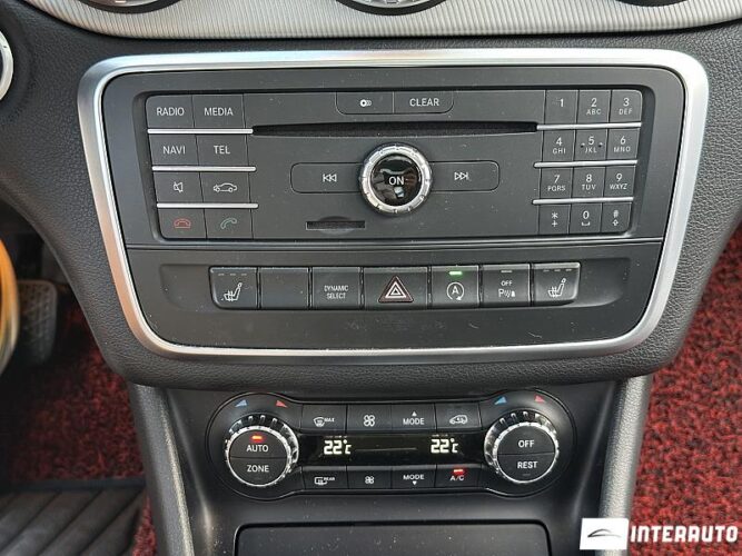 Mercedes GLA 200 44 mercedes GLA 200 2015