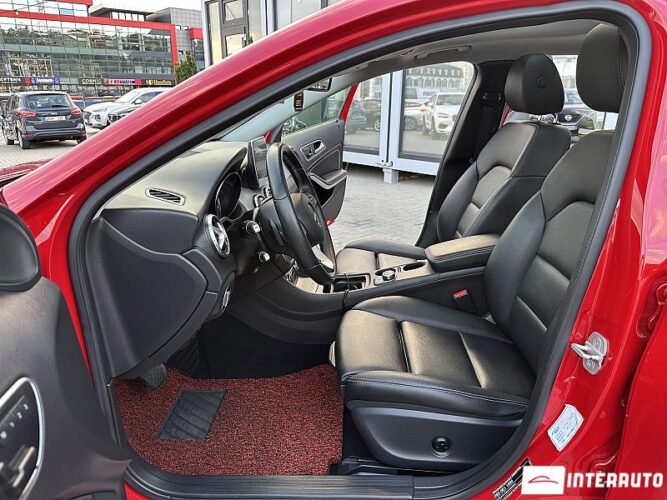 Mercedes GLA 200 36 mercedes GLA 200 2015