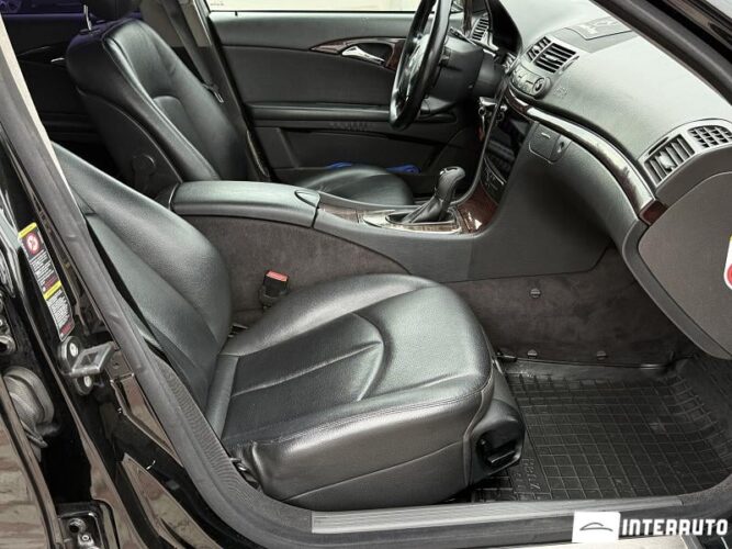 Mercedes E 220 42 mercedes E 220 2005