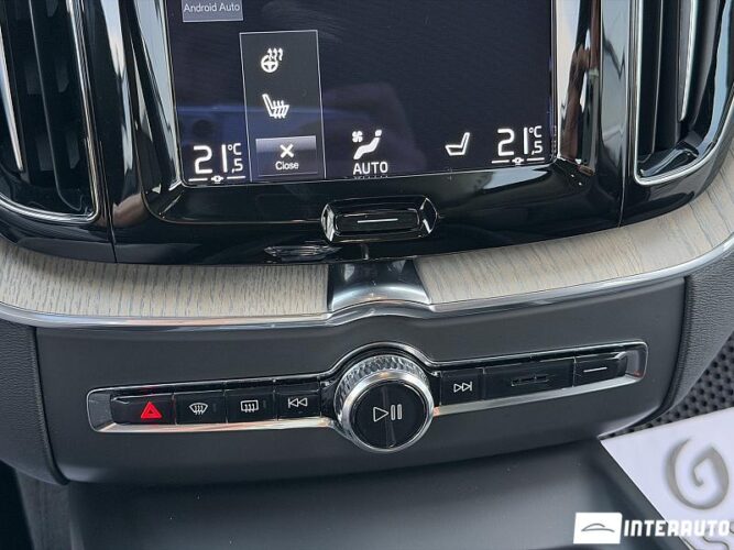 volvo XC 60 2021