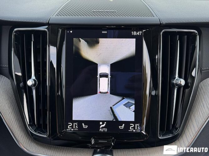 volvo XC 60 2021