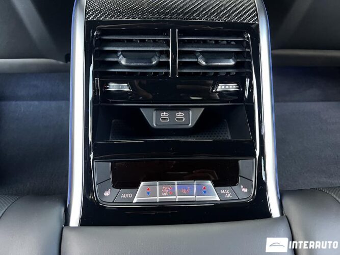 bmw M8 Competition 2023