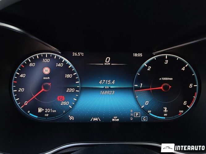 Mercedes GLC 200 Coupe 42 mercedes GLC 200 Coupe 2020