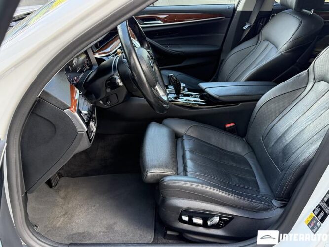 BMW 530e 41 bmw 530e 2020