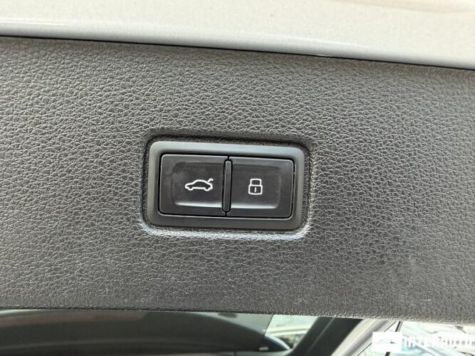 Audi Q7 59 audi Q7 2016