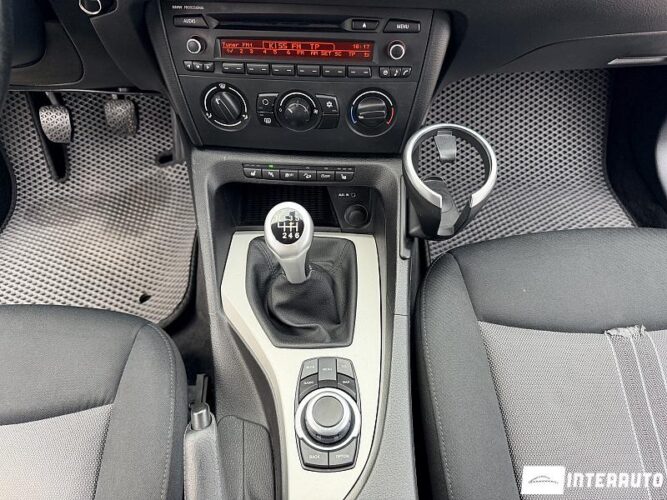 BMW X1 1.8D 43 bmw X1 1.8D 2011