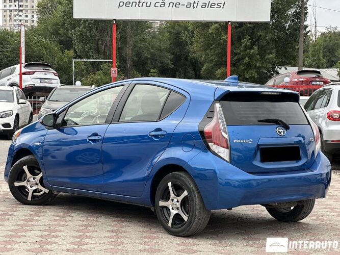toyota Prius C 2016