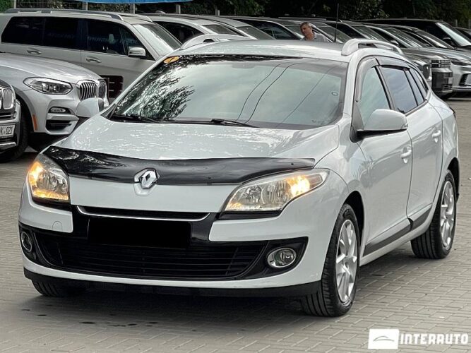 Renault Megane 2012 doar la InterAuto