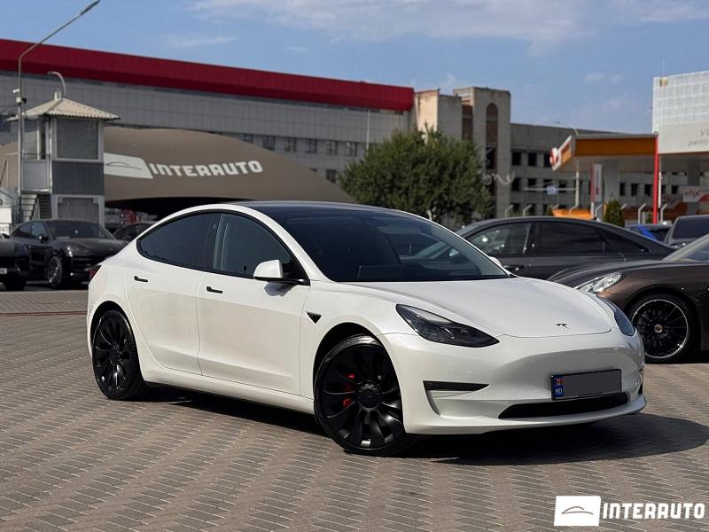 Tesla Model 3 2 interauto oferta masina