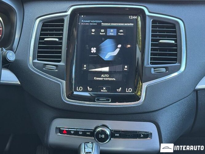 Volvo XC 90 41 volvo XC 90 2018