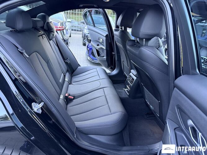 BMW 330 38 bmw 330 2019