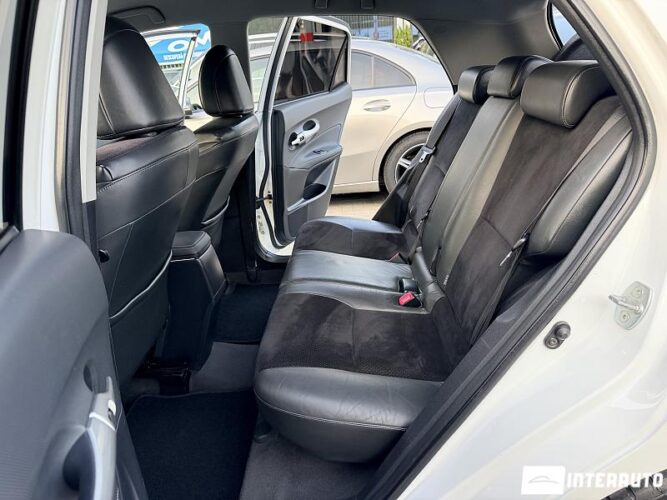 Toyota Auris 36 toyota Auris 2011