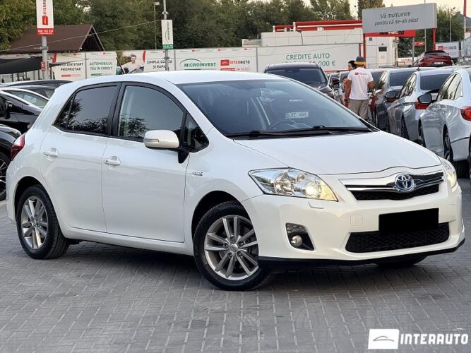 Toyota Auris 32 toyota Auris 2011