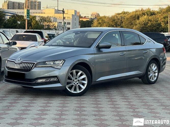 Skoda Superb 2020 doar la InterAuto