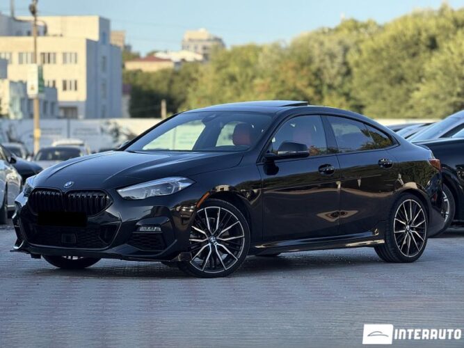 BMW 228i 2021 doar la InterAuto