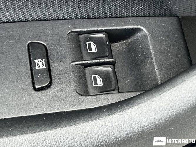 Skoda Rapid 42 skoda Rapid 2013