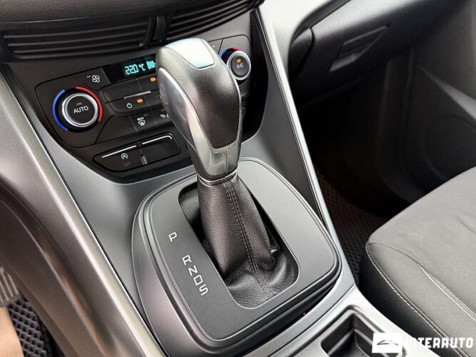 ford Kuga 2017