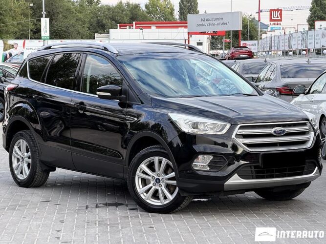 Ford Kuga 2017 doar la InterAuto